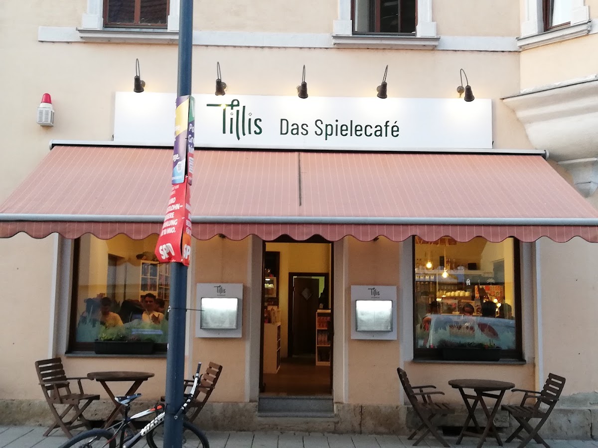 Tillis Spielecafé